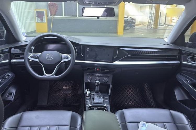 Used Volkswagen Passat 2024 280TSI Business Edition Interior 2