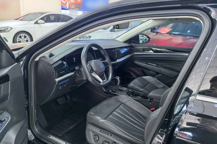 Used Volkswagen Passat 2024 380TSI Starry Sky Flagship Edition Interior 2