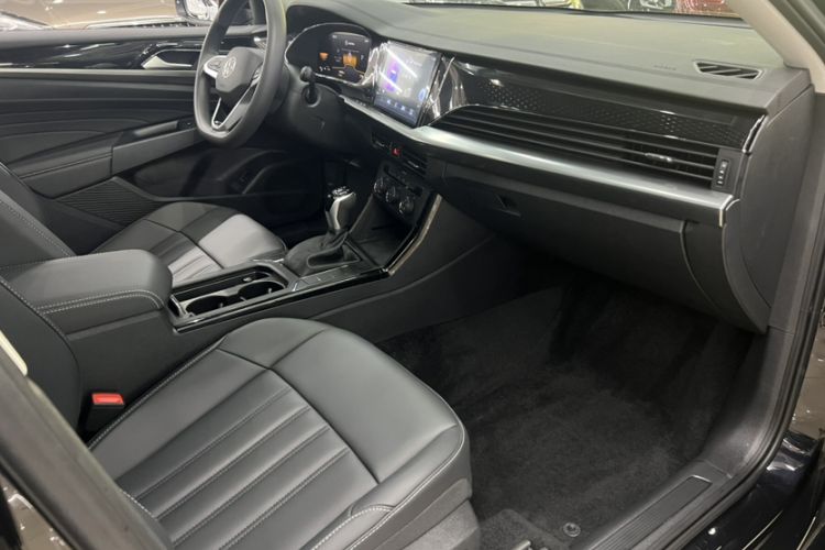Used Volkswagen Passat 2024 280TSI Business Edition Interior 3