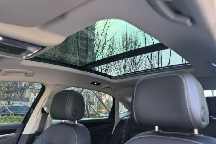 Used Volkswagen Passat 2024 280TSI Elite Edition Interior 3
