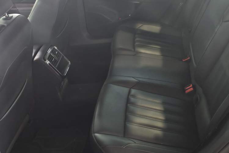 Used Volkswagen Passat 2024 280TSI Business Edition Interior 3