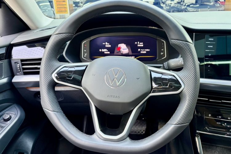 Used Volkswagen Passat 2024 380TSI Luxury Edition Interior 3