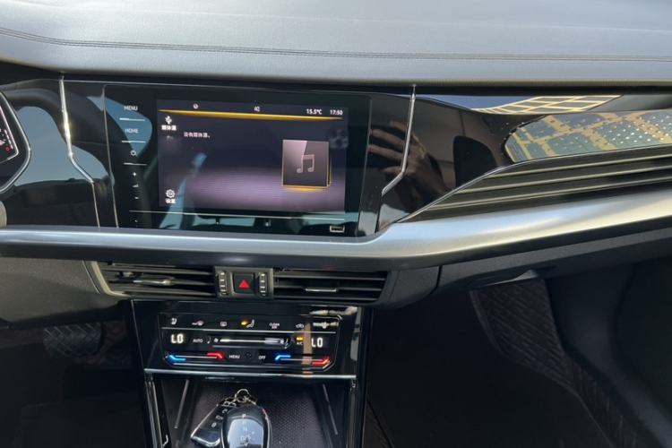 Used Volkswagen Passat 2024 380TSI Dragon Edition Interior 3