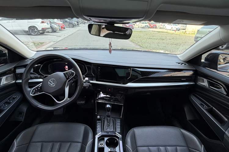 Used Volkswagen Passat 2024 380TSI Starry Elite Edition Interior 3