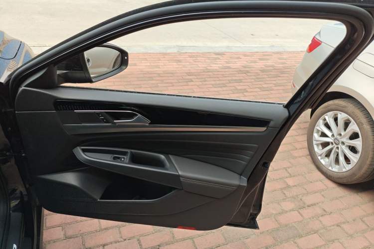 Used Volkswagen Passat 2024 380TSI Starry Luxury Edition Interior 3