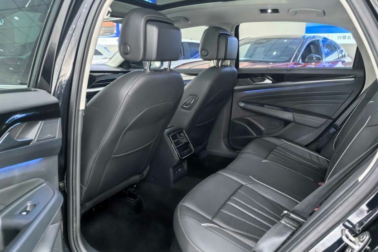 Used Volkswagen Passat 2024 380TSI Starry Sky Flagship Edition Interior 3
