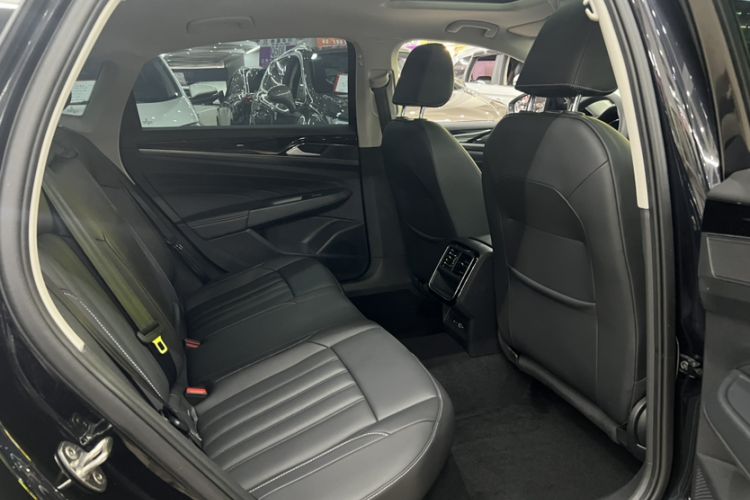 Used Volkswagen Passat 2024 280TSI Business Edition Interior 4
