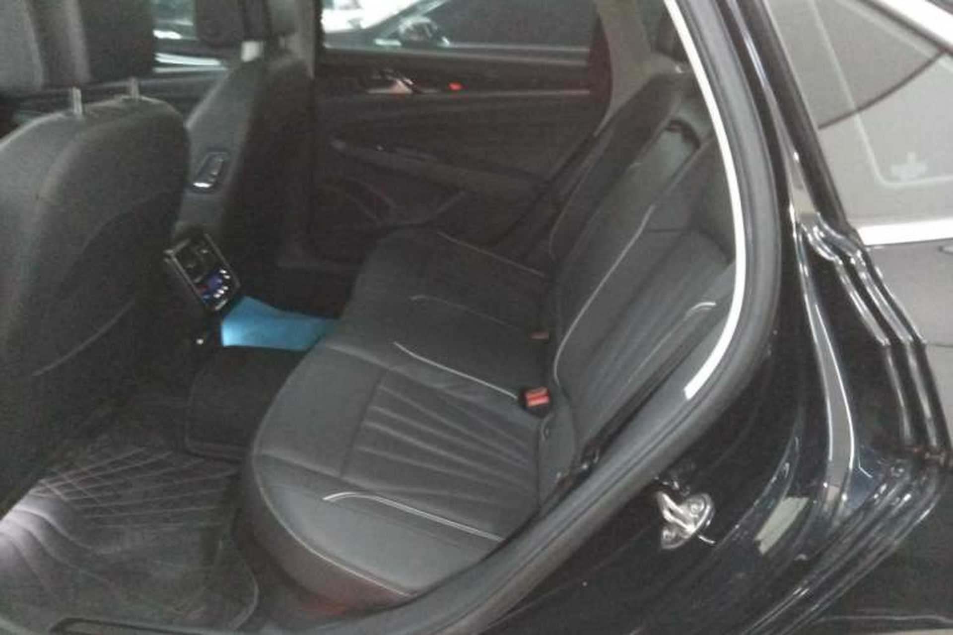Used Volkswagen Passat 2024 330TSI Elite Edition Interior 4