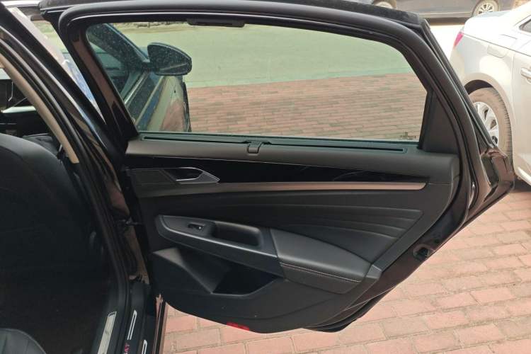 Used Volkswagen Passat 2024 380TSI Starry Luxury Edition Interior 4