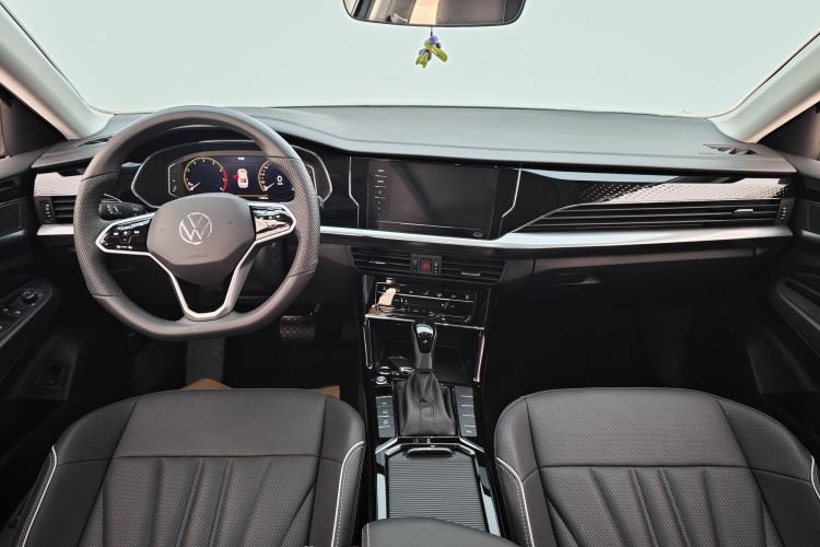 Used Volkswagen Passat 2024 380TSI Starry Dragon Edition Interior 4