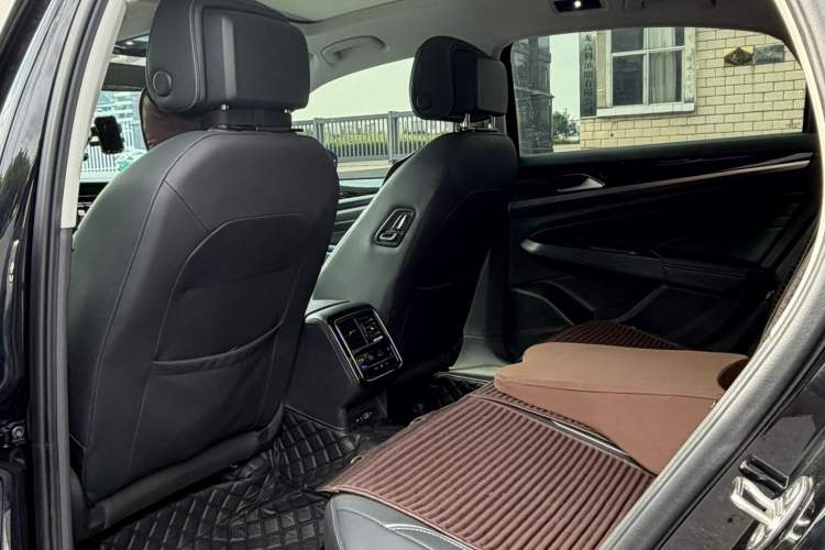Used Volkswagen Passat 2024 380TSI Starry Elite Edition Interior 5