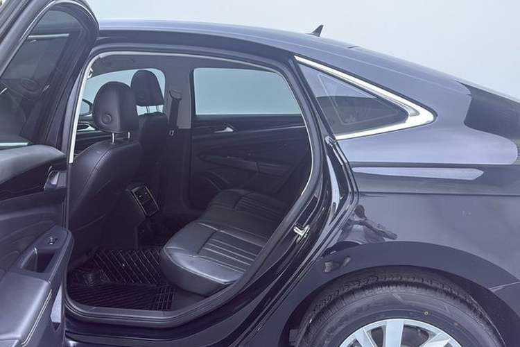 Used Volkswagen Passat 2024 280TSI Business Edition Interior 5
