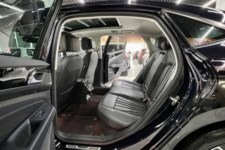 Used Volkswagen Passat 2024 330TSI Elite Edition Interior 6