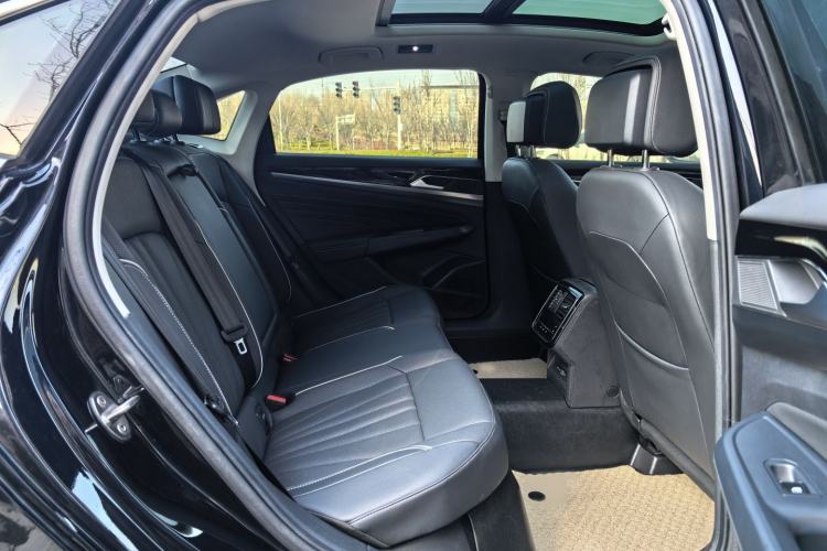 Used Volkswagen Passat 2024 280TSI Elite Edition Interior 9