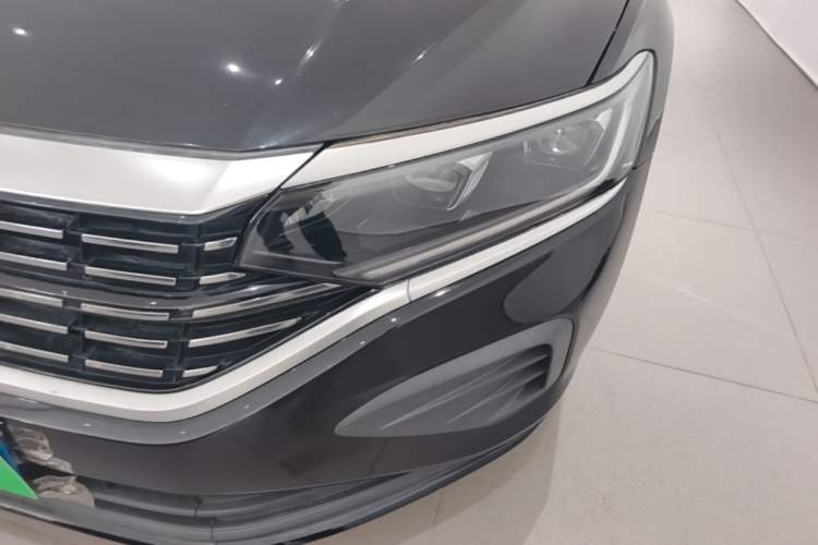 Used Volkswagen Passat 2024 280TSI Business Edition Left Front Headlight