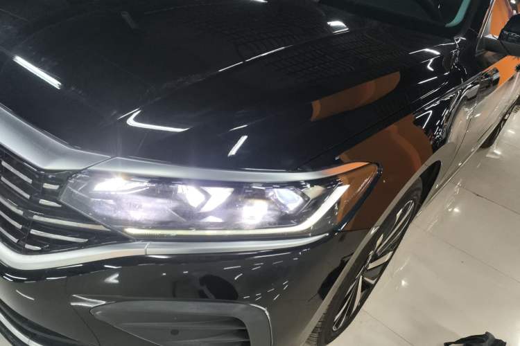 Used Volkswagen Passat 2024 380TSI Elite Edition Left Front Headlight