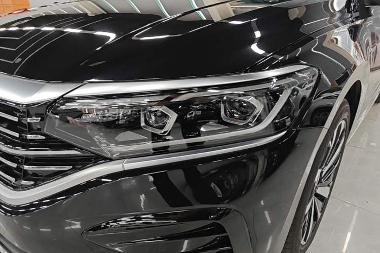 Used Volkswagen Passat 2024 380TSI Dragon Glory Edition Left Front Headlight