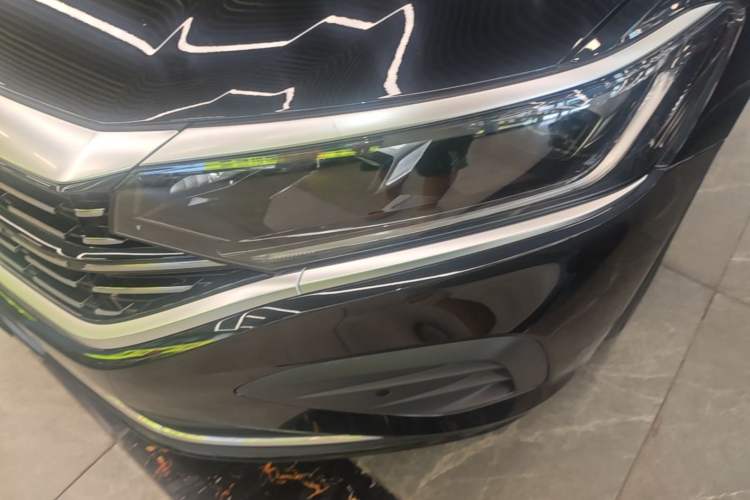 Used Volkswagen Passat 2024 380TSI Luxury Edition Left Front Headlight