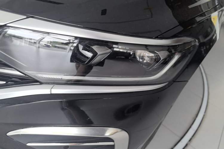 Used Volkswagen Passat 2024 330TSI Elite Edition Left Front Headlight
