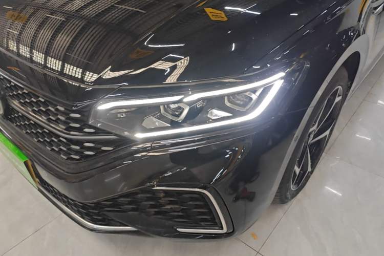 Used Volkswagen Passat 2024 380TSI Starry Dragon Edition Left Front Headlight