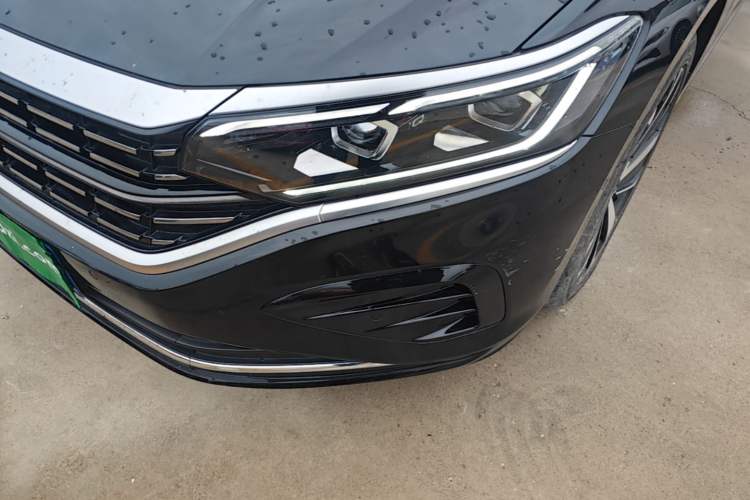 Used Volkswagen Passat 2024 380TSI Luxury Edition Left Front Headlight