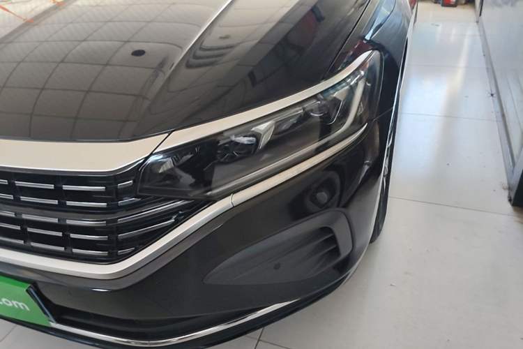 Used Volkswagen Passat 2024 280TSI Elite Edition Left Front Headlight