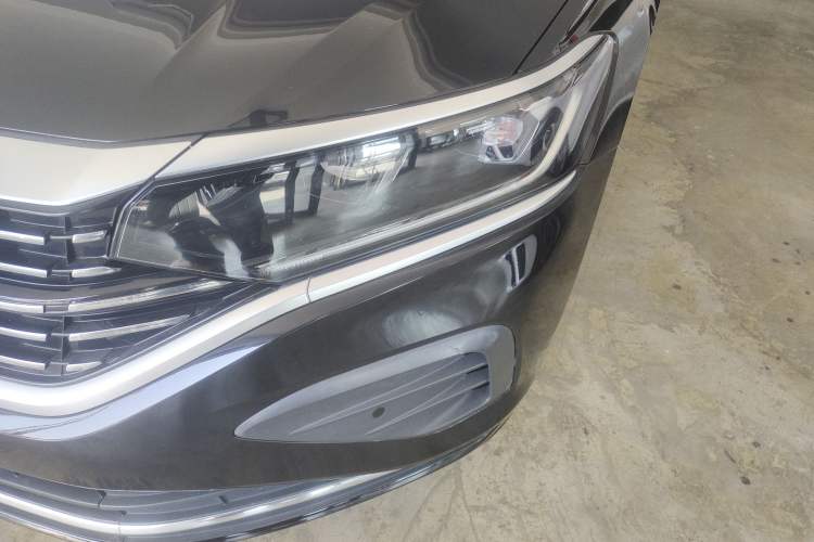 Used Volkswagen Passat 2024 380TSI Elite Edition Left Front Headlight