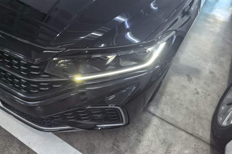 Used Volkswagen Passat 2024 380TSI Starry Dragon Edition Left Front Headlight