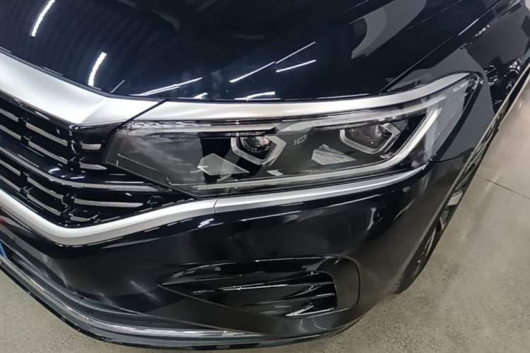 Used Volkswagen Passat 2024 380TSI Dragon Glory Edition Left Front Headlight