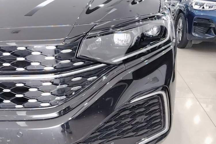 Used Volkswagen Passat 2024 380TSI Starry Elite Edition Left Front Headlight