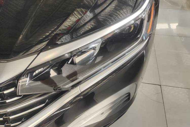 Used Volkswagen Passat 2024 330TSI Elite Edition Left Front Headlight
