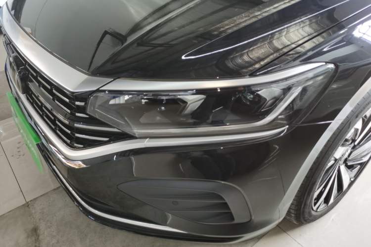 Used Volkswagen Passat 2024 380TSI Elite Edition Left Front Headlight