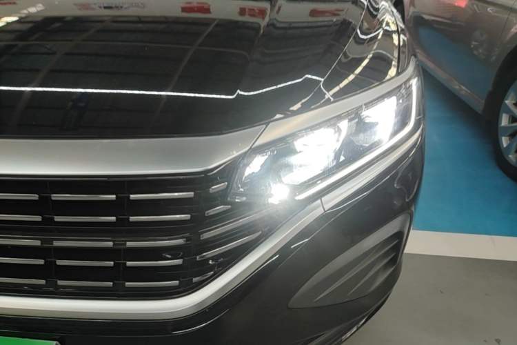 Used Volkswagen Passat 2024 280TSI Business Edition Left Front Headlight