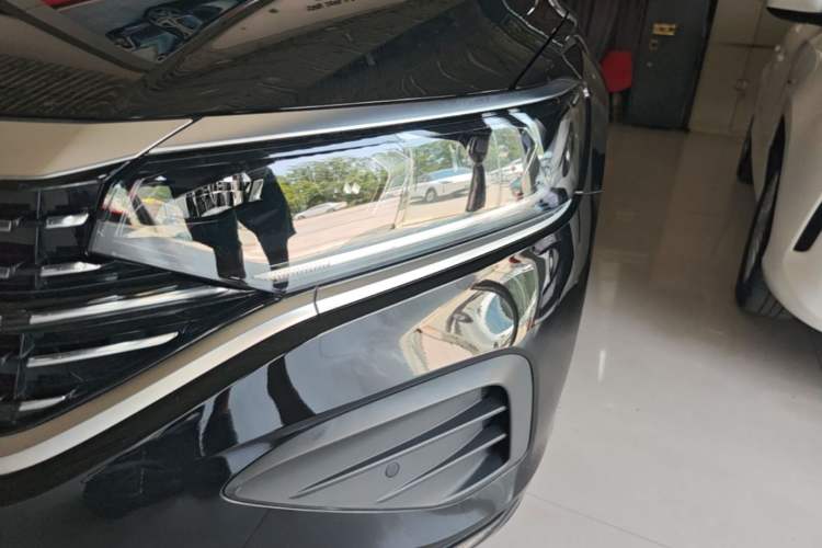 Used Volkswagen Passat 2024 380TSI Elite Edition Left Front Headlight