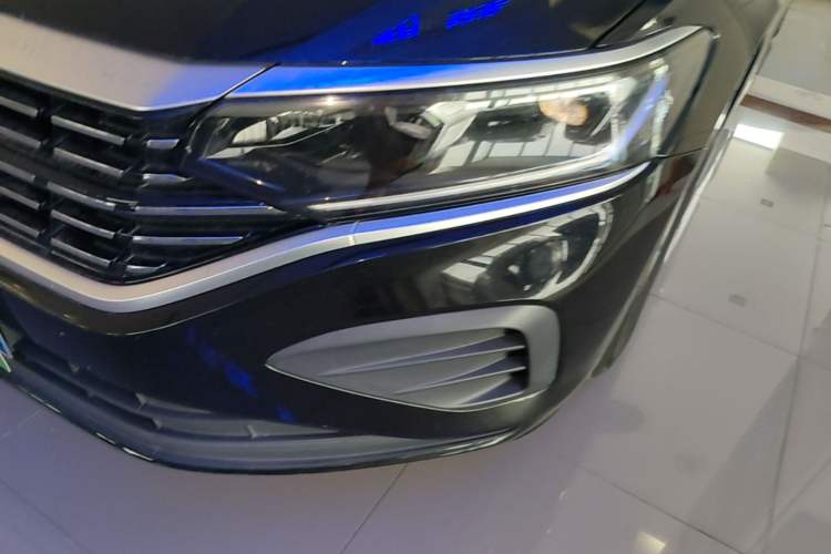 Used Volkswagen Passat 2024 280TSI Business Edition Left Front Headlight