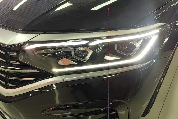 Used Volkswagen Passat 2024 380TSI Luxury Edition Left Front Headlight