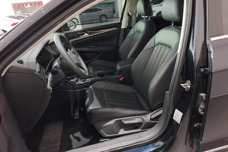 Used Volkswagen Passat 2024 280TSI Business Edition Left Front Seat