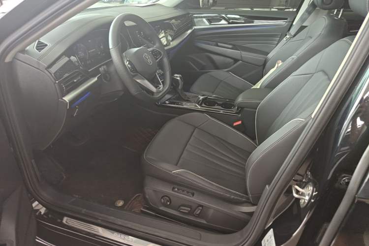 Used Volkswagen Passat 2024 380TSI Elite Edition Left Front Seat