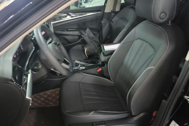Used Volkswagen Passat 2024 380TSI Luxury Edition Left Front Seat