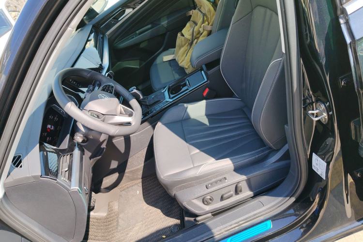 Used Volkswagen Passat 2024 380TSI Elite Edition Left Front Seat