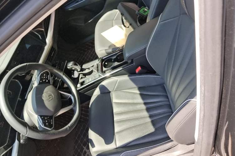 Used Volkswagen Passat 2024 380TSI Dragon Edition Left Front Seat
