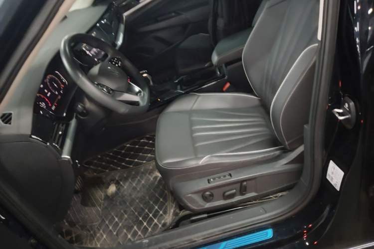 Used Volkswagen Passat 2024 330TSI Elite Edition Left Front Seat