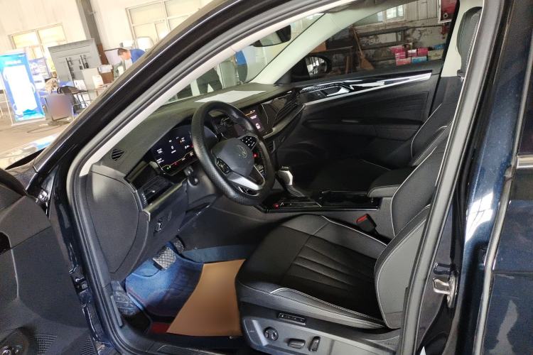 Used Volkswagen Passat 2024 330TSI Starry Elite Edition Left Front Seat