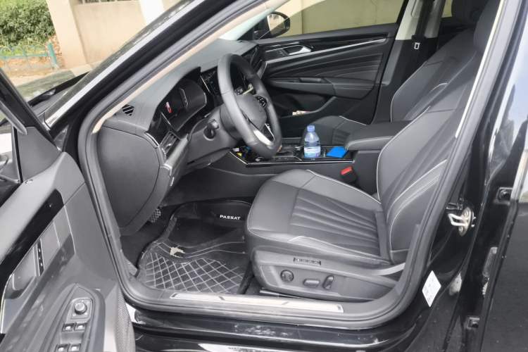 Used Volkswagen Passat 2024 380TSI Starry Luxury Edition Left Front Seat