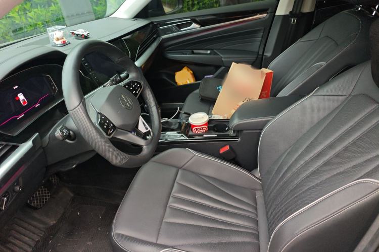 Used Volkswagen Passat 2024 380TSI Starry Dragon Deluxe Edition Left Front Seat