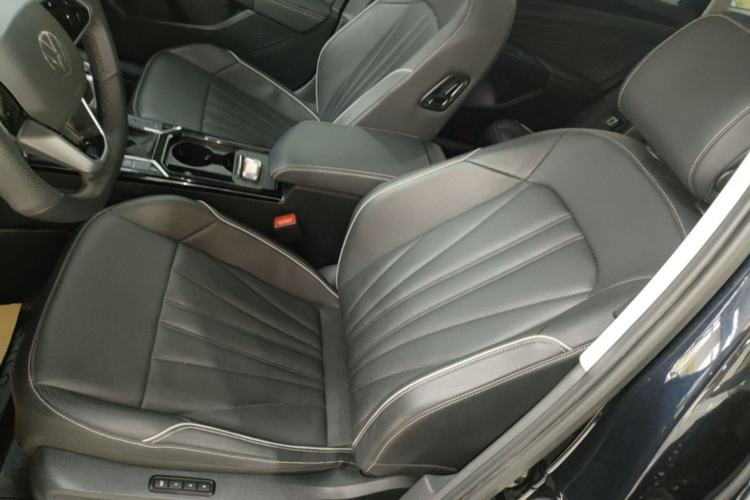 Used Volkswagen Passat 2024 380TSI Starry Elite Edition Left Front Seat