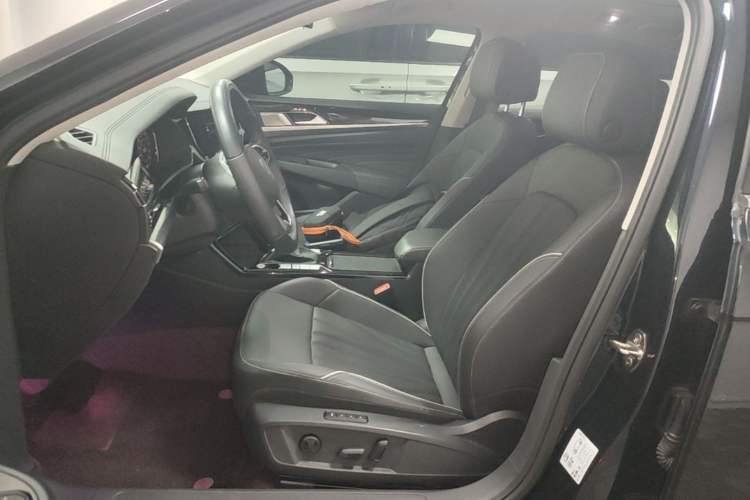 Used Volkswagen Passat 2024 380TSI Elite Edition Left Front Seat