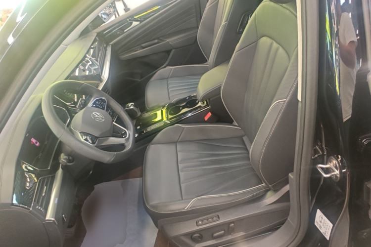 Used Volkswagen Passat 2024 380TSI Luxury Edition Left Front Seat