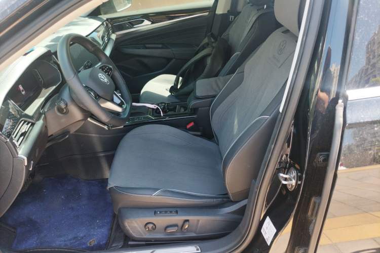 Used Volkswagen Passat 2024 380TSI Starry Dragon Edition Left Front Seat