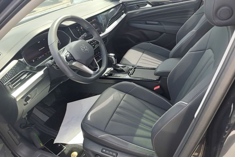 Used Volkswagen Passat 2024 380TSI Starry Dragon Edition Left Front Seat
